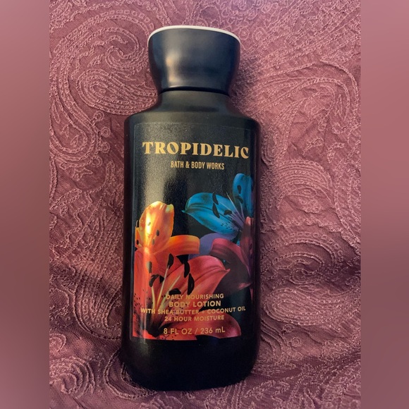 Rare! TROPIDELIC Bath & Body Works Full Size Bottle 8 oz Body Lotion - Picture 1 of 2